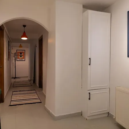 Apartment Jardin Maison Newly Renovated 1 Bedroom Apt In Galata *